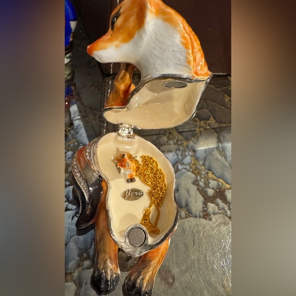 Orange Fox Jewelry Box w/ necklace - Picture 3 of 5